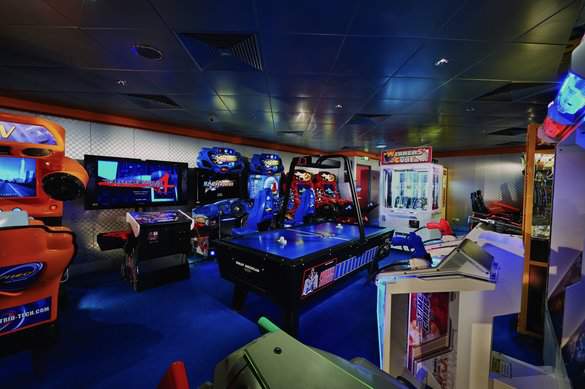 NCL Norwegian Pearl Video Arcade.jpeg